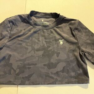 Silverback Gymwear Gray Women’s Medium Camo Crop Cropped Top shirt Logo